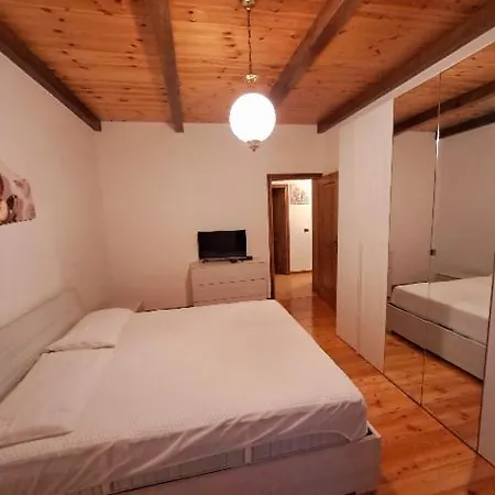 Montefumaiolo Apartment *